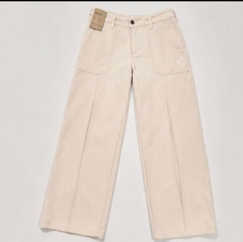 Jordan Flight Women's Standard Fit Wide-Leg Canvas Pants